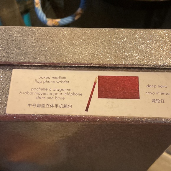 Kate Spade Sparkling Burgundy Wristlet new in box - Picture 6 of 8